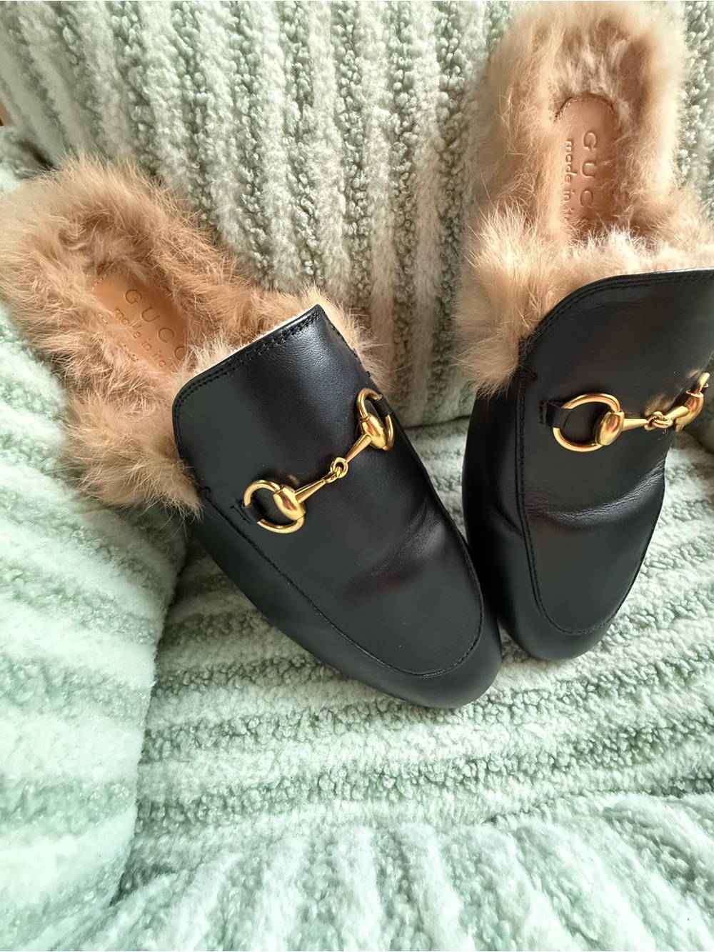 GUCCI Princetown Leather HORSEBIT KANGAROO FUR 38 / 8 MULES LOAFERS ITALY